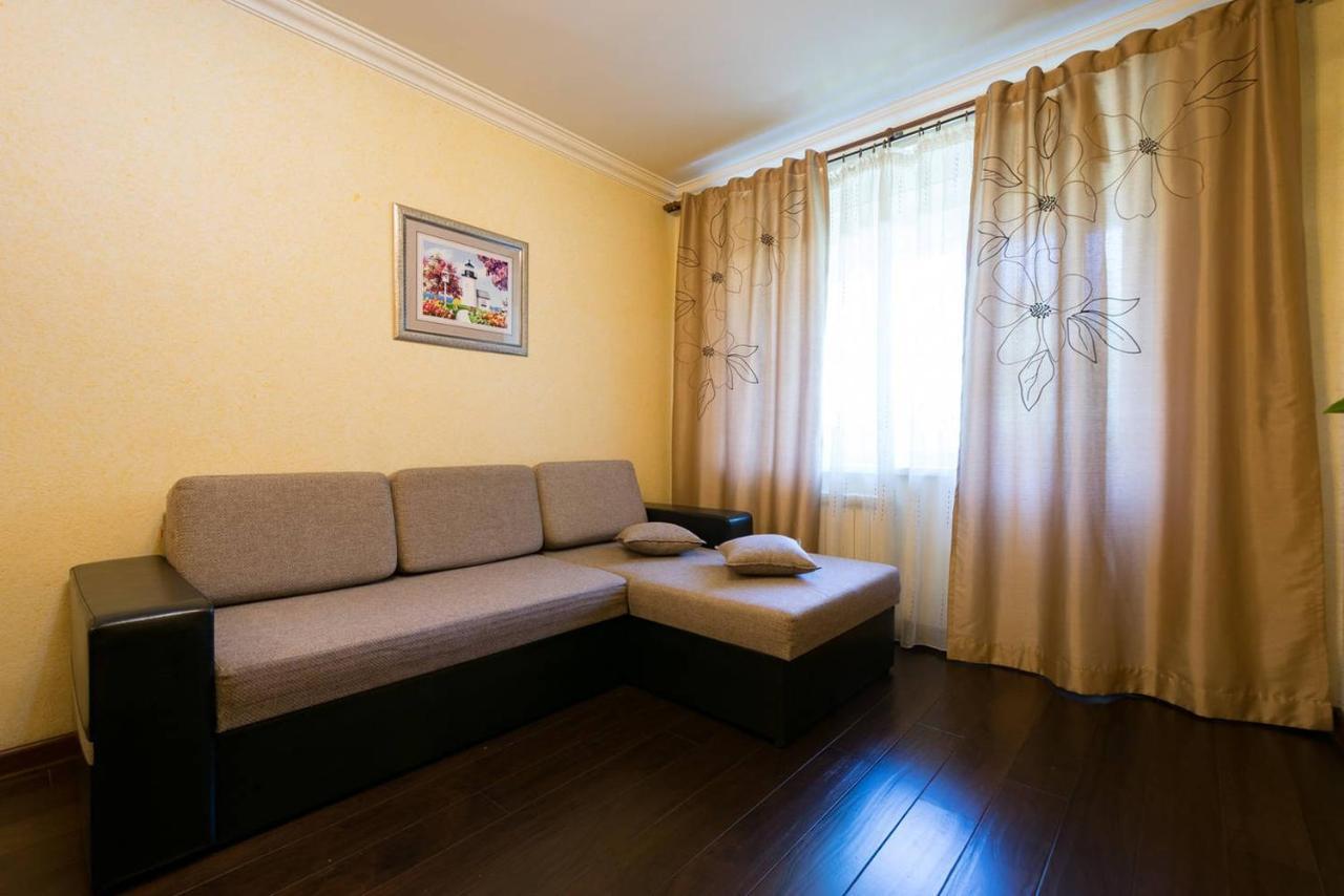 Nadezhda Apartments In Touristic Area, On The Dostyk Avenue 89 Almaty Exteriér fotografie