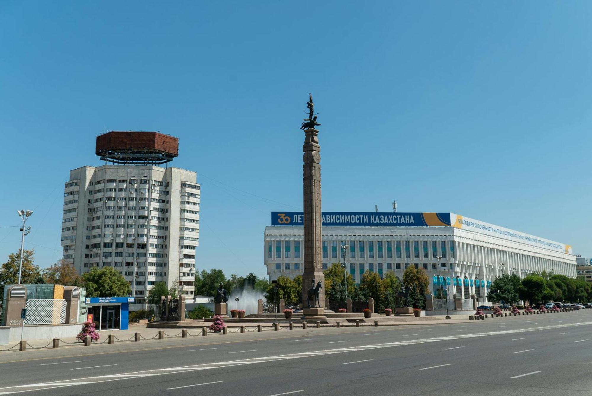 Nadezhda Apartments In Touristic Area, On The Dostyk Avenue 89 Almaty Exteriér fotografie