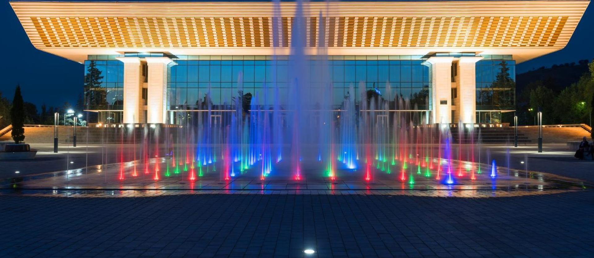 Nadezhda Apartments In Touristic Area, On The Dostyk Avenue 89 Almaty Exteriér fotografie